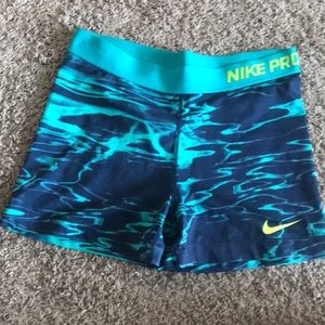 Nike Pro Women’s L teal/blue spandex short